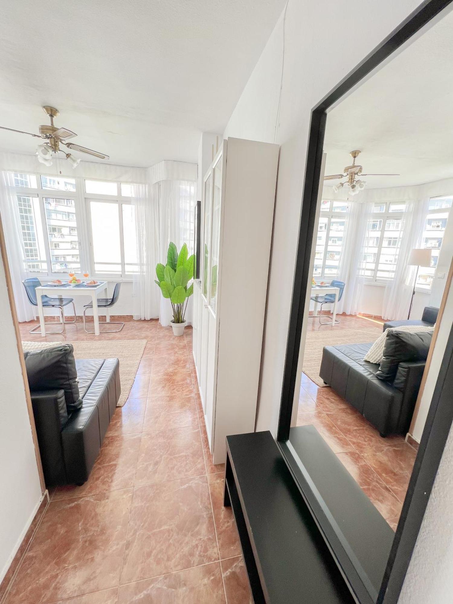 Cozy & Bright Flat Torremolinos Centreアパートメント エクステリア 写真